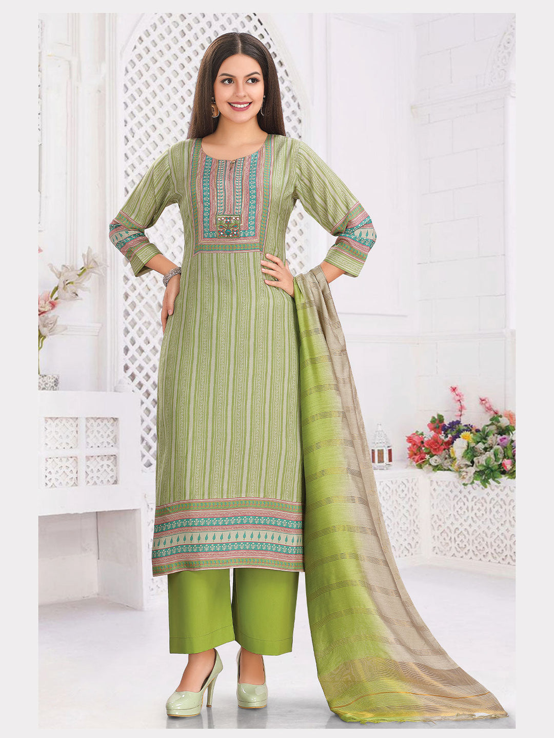 Collection > Mahi Suit