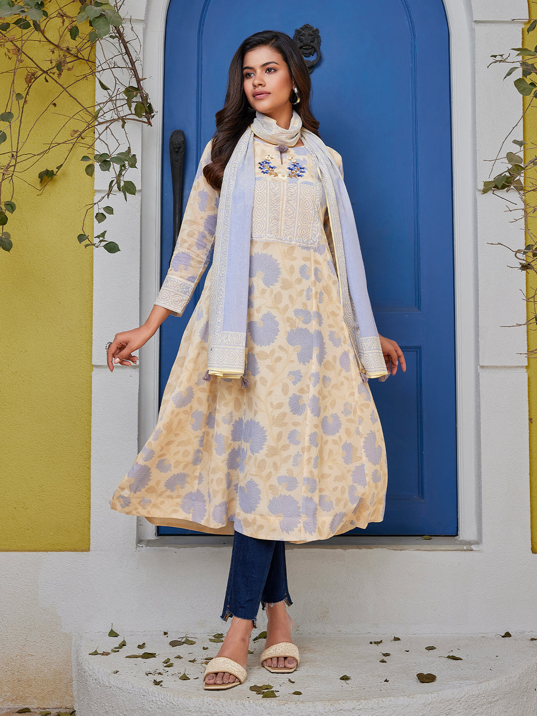 Soft Yellow Floral Midi-Dress