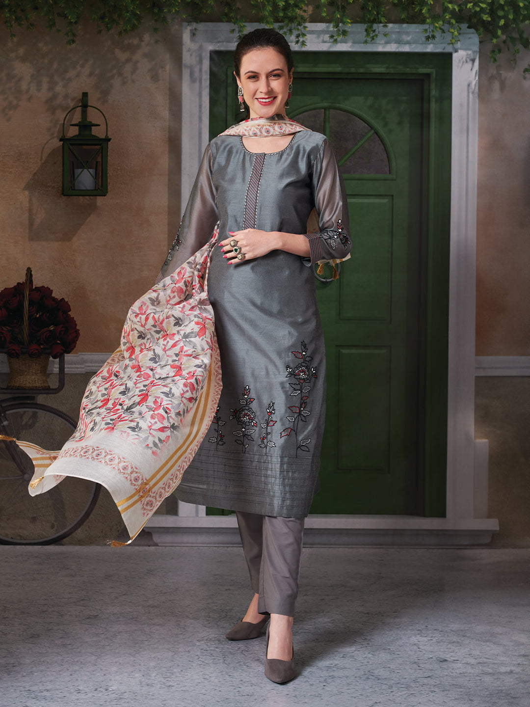 Grey Chanderi Floral Embroidered Suit Set