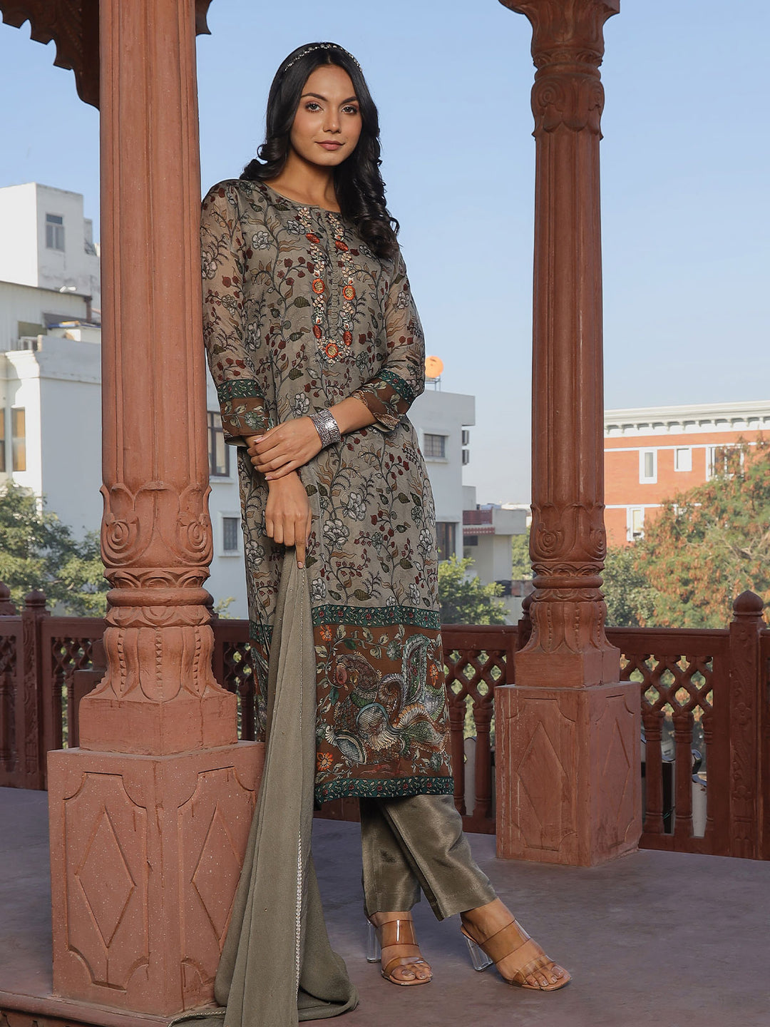 Floral Print Chinon Kurta Set with Dupatta